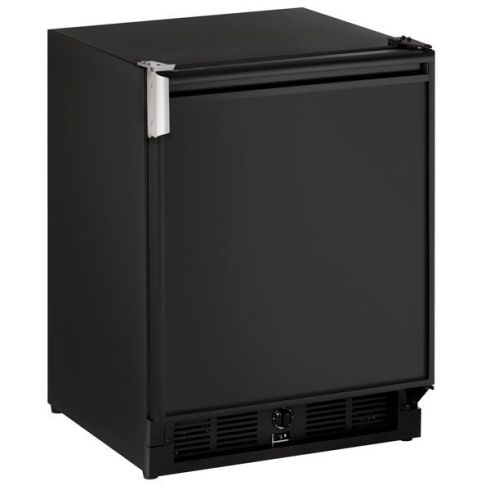 Refrigerador y Máquina de Hacer Hielo Marinos Negros U-line de 3,2 pies  cúbicos, 230 V de 21 (53 cm) - Negro