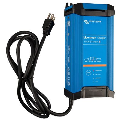 Cargador Victron Blue Smart IP22 12VDC 15A 3 Bank 120V - Montaje en seco