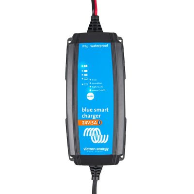 Cargador Victron Blue Smart IP65 24/5 (1) 120V NEMA 1-15P Aprobado por UL