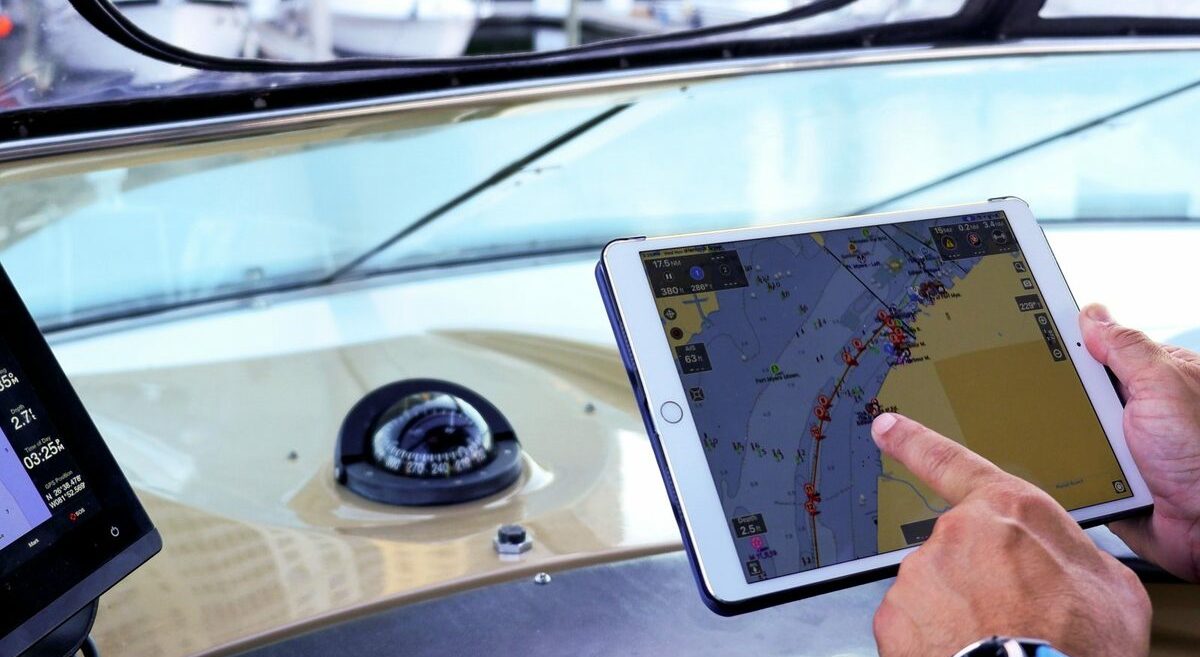 Navigation Apps for Boaters 