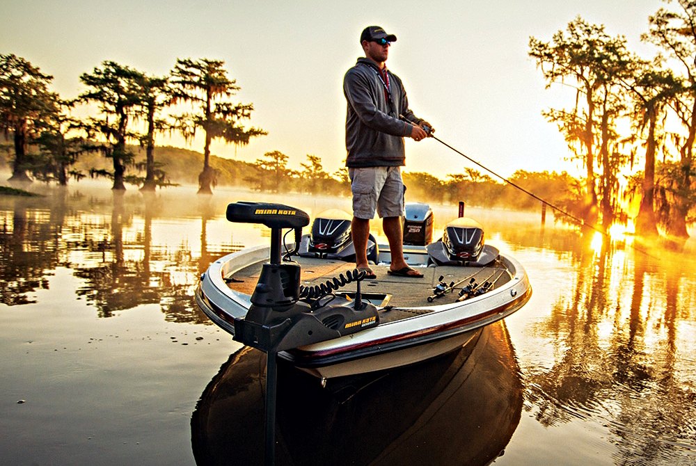 Trolling Motor Reviews - Basswaypoint - Find where, how and what you need  to catch largemouth bass.