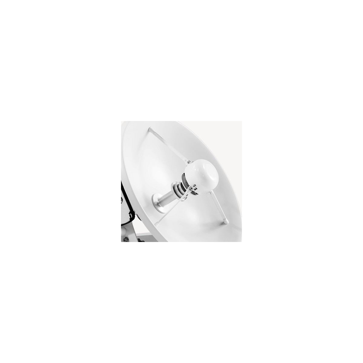 Intellian i3 Satellite Television System with 15